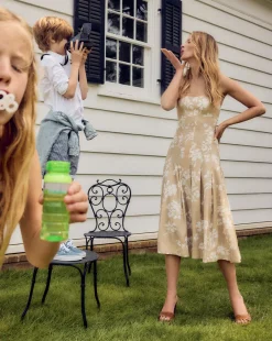 Amalia Stretch-Linen Dress in Stone Khaki/Off-White><noscript><img width=