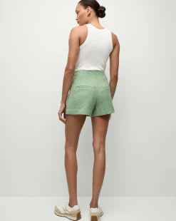 Jazmin Short in><noscript><img width=