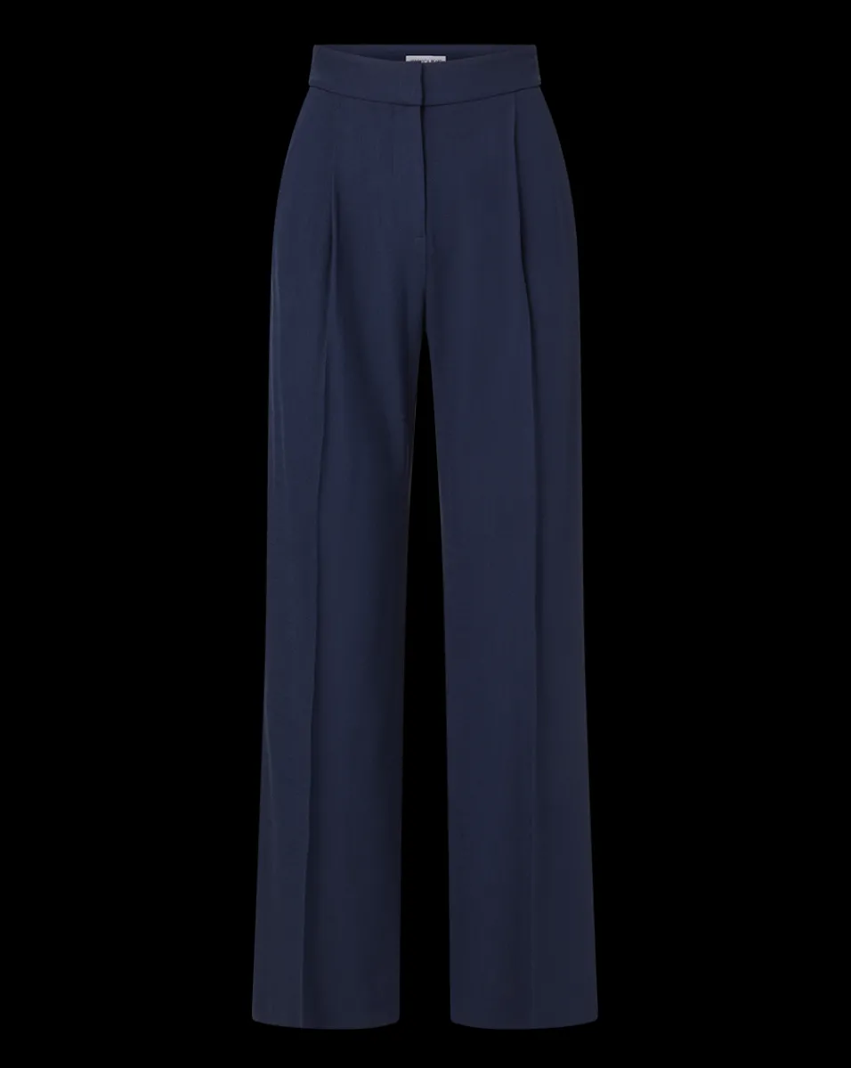 Robinne Pant>Veronica Beard