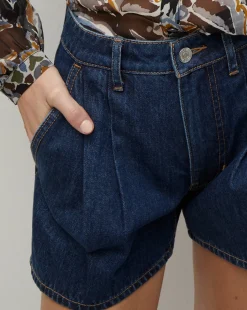 Simpson Denim Short in Dusted Oxford>Veronica Beard Hot